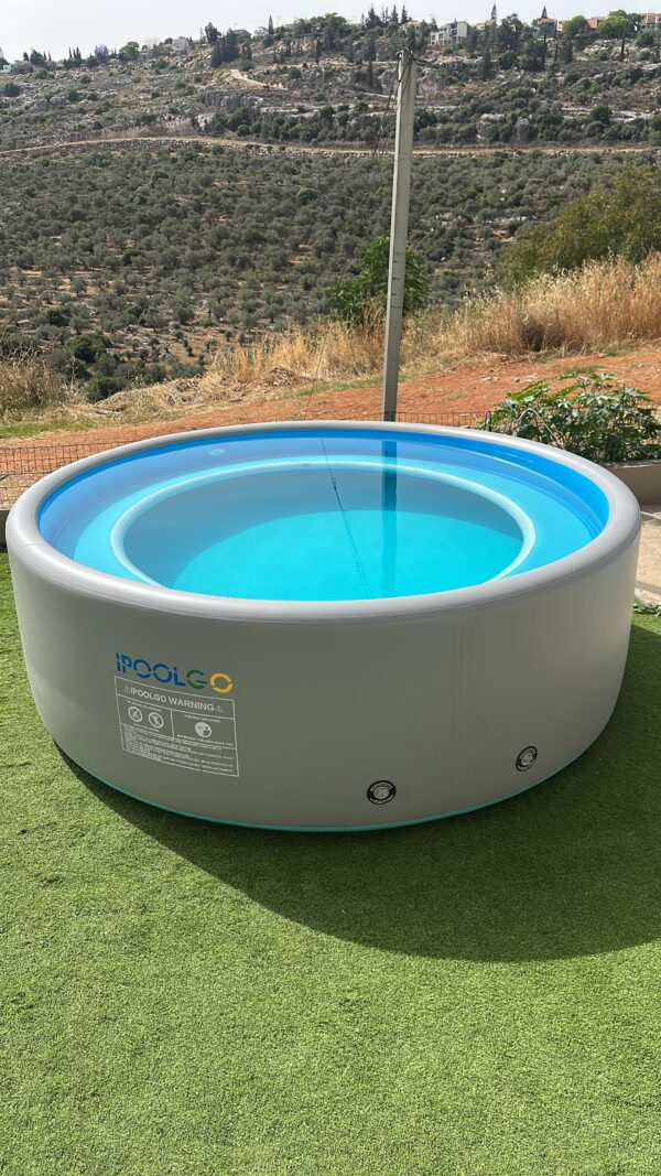 בריכה עגולה עם ספסל 1*3
